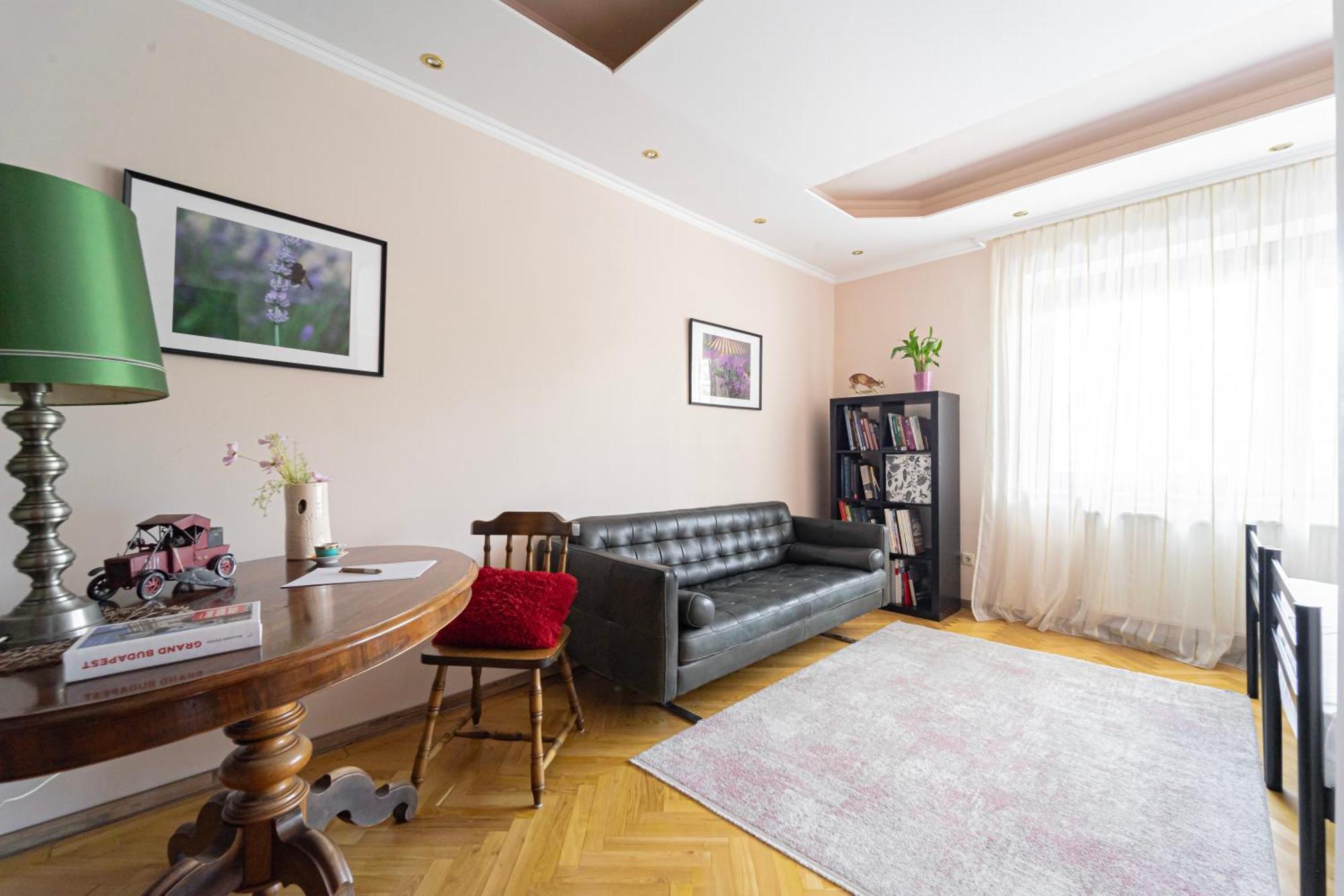 B48 Bigflat - Kenyelem 130 M2 En Βίλα Törökbálint Εξωτερικό φωτογραφία