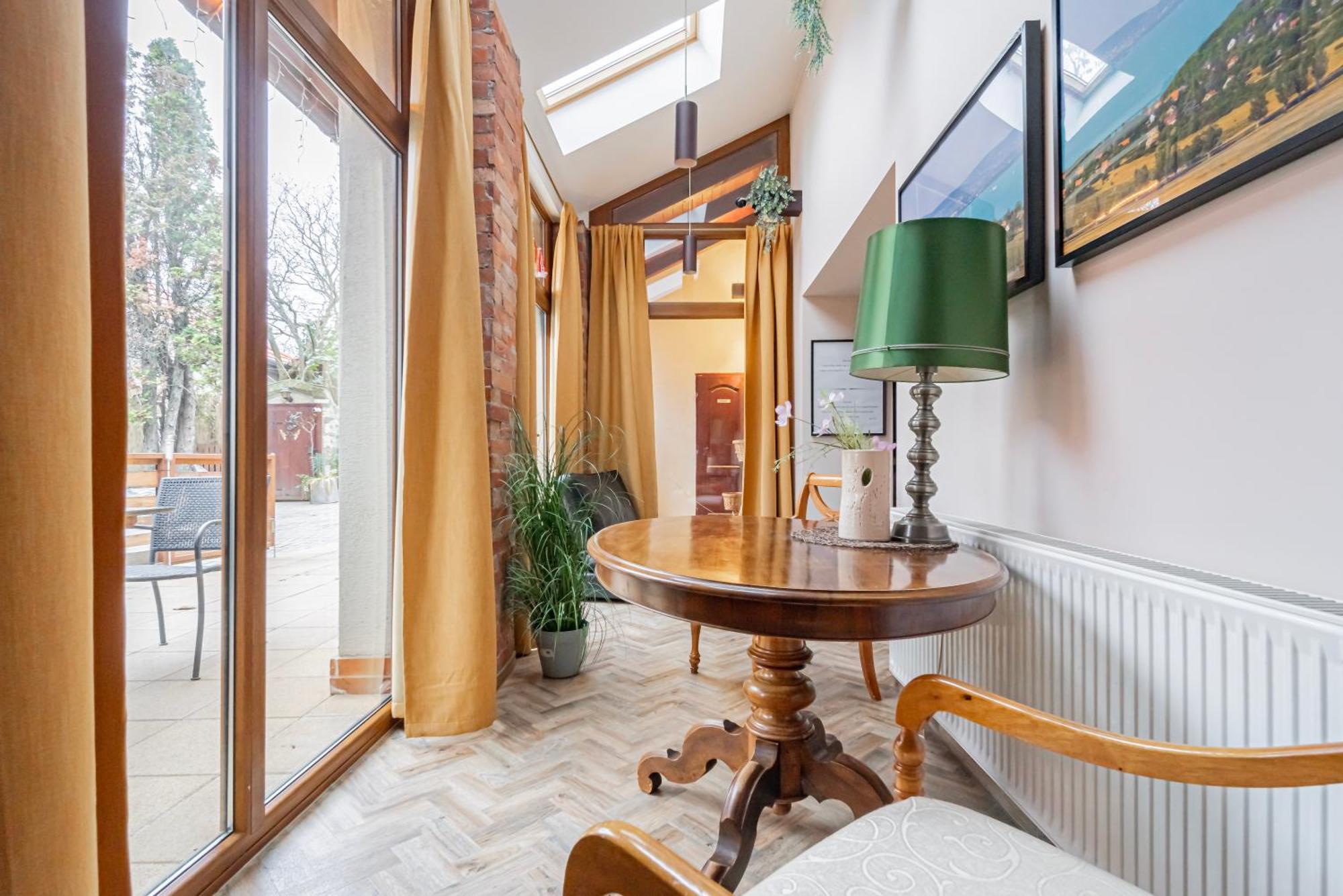 B48 Bigflat - Kenyelem 130 M2 En Βίλα Törökbálint Εξωτερικό φωτογραφία